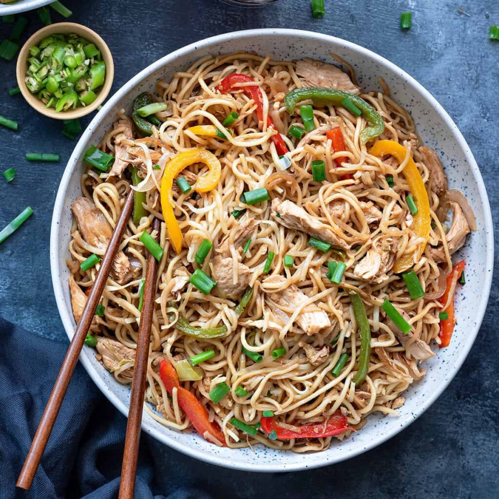 Veg & Paneer Hakka Noodles